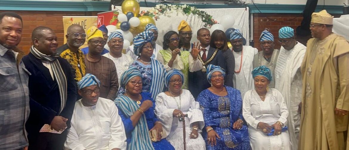 Hon. Abike Dabiri-Erewa with President of the NNCAUK Wendy Olayiwola and other members of the Association during the gala night.